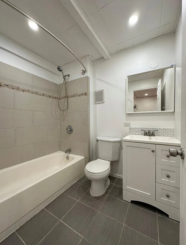 Foto del edificio - 149 Forest Ave