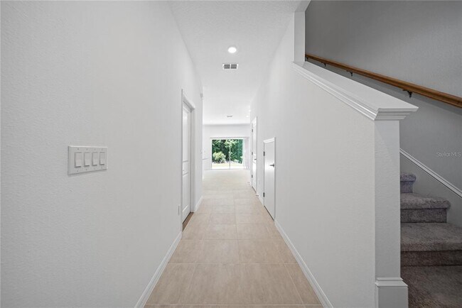 Building Photo - 2085 Hallier Cv