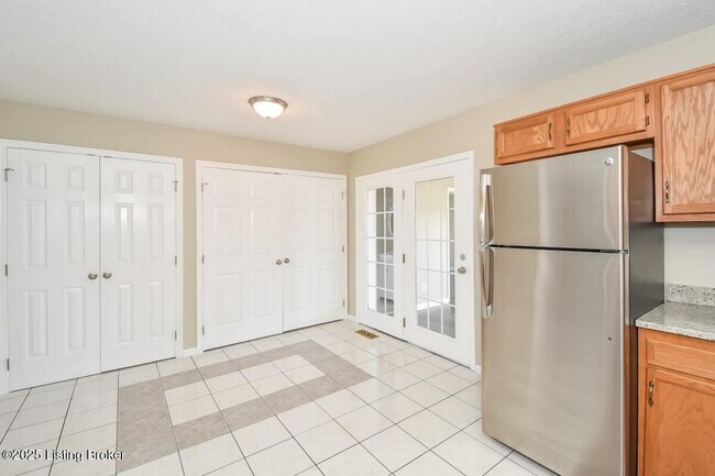 Building Photo - 386 Beech Cliff Cir