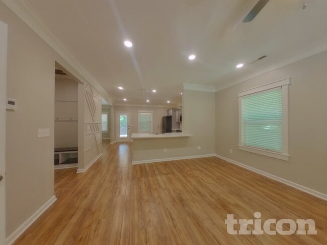 Foto del edificio - 2480 Marthas Ridge Dr