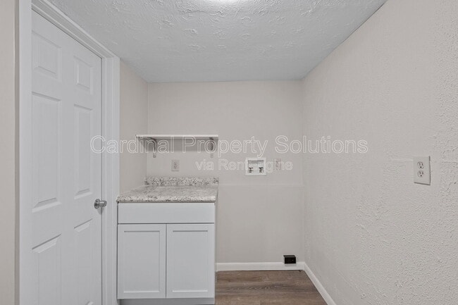 Foto del edificio - 2520 Grand Blvd