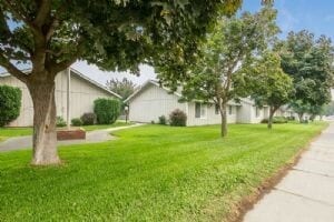 Foto del edificio - 116 S Ash St