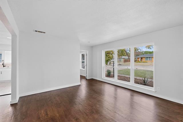 Building Photo - 2812 San Medina Ave