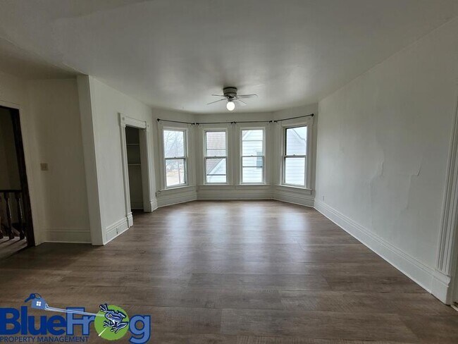 Building Photo - 153a Brockway Ave