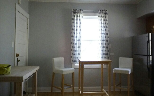 Kitchen - 1121 Washington St