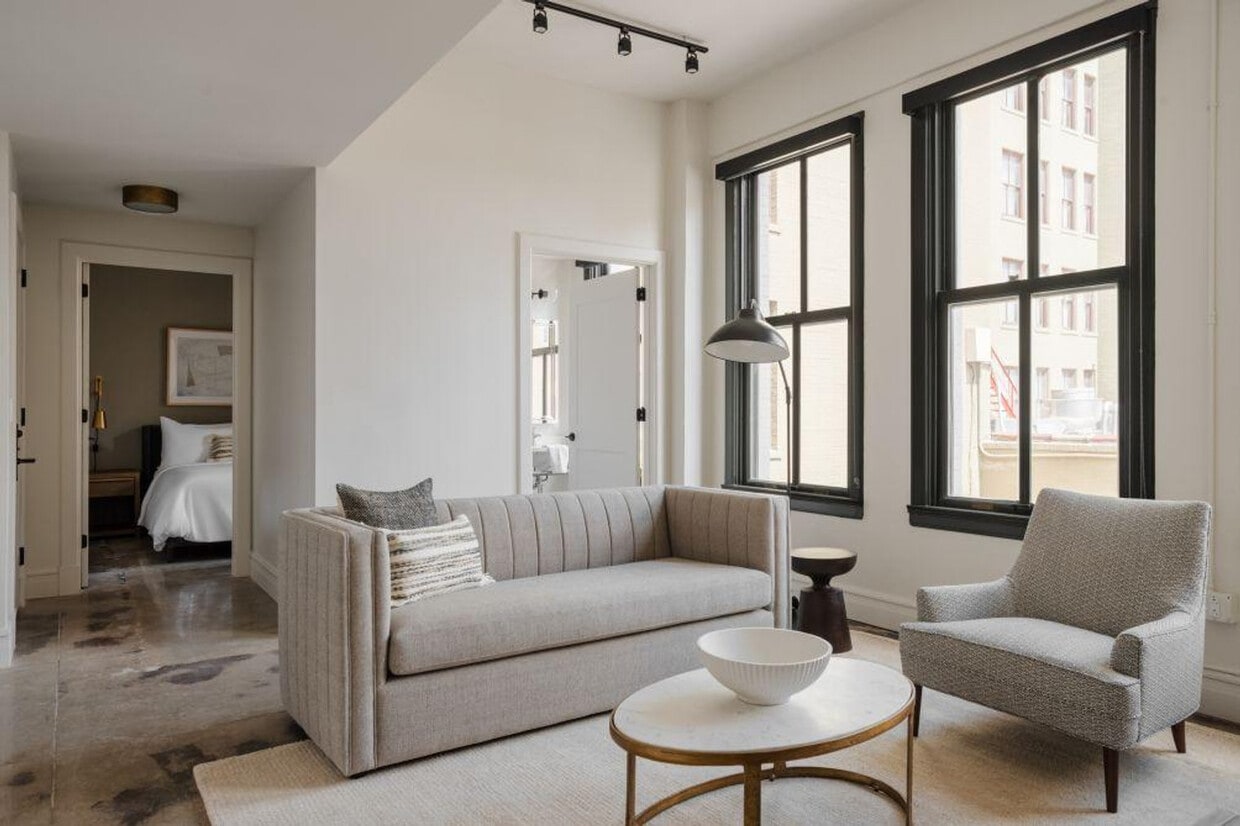 Foto principal - 505 E Travis St
