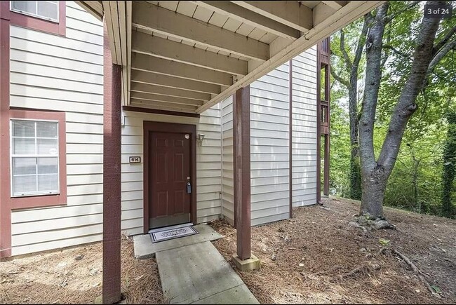 Building Photo - 614 Cypress Pointe St