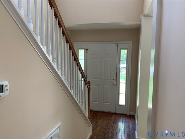 Foto del edificio - 11832 Park Forest Way