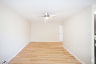 Building Photo - 1080 Moncton Av