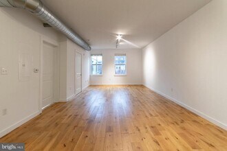 Building Photo - 224 Church St