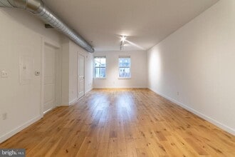 Building Photo - 224 Church St