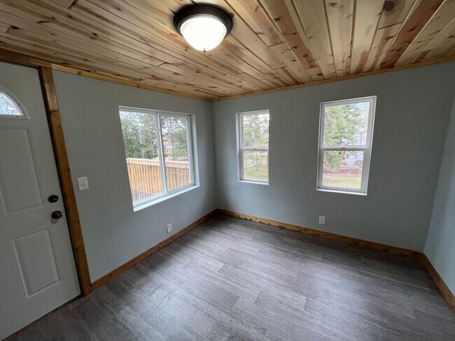 Foto del edificio - 426 Vaughn St