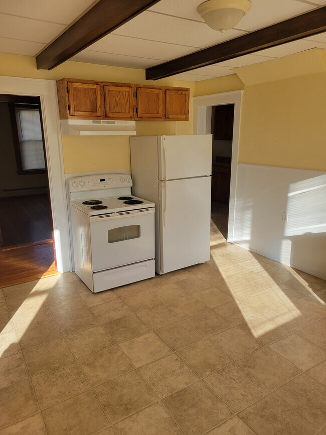 34 Norman St Unit 2, Clinton, MA 01510 Apartments in Clinton, MA