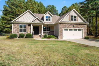 Building Photo - 73 Old Barn Way