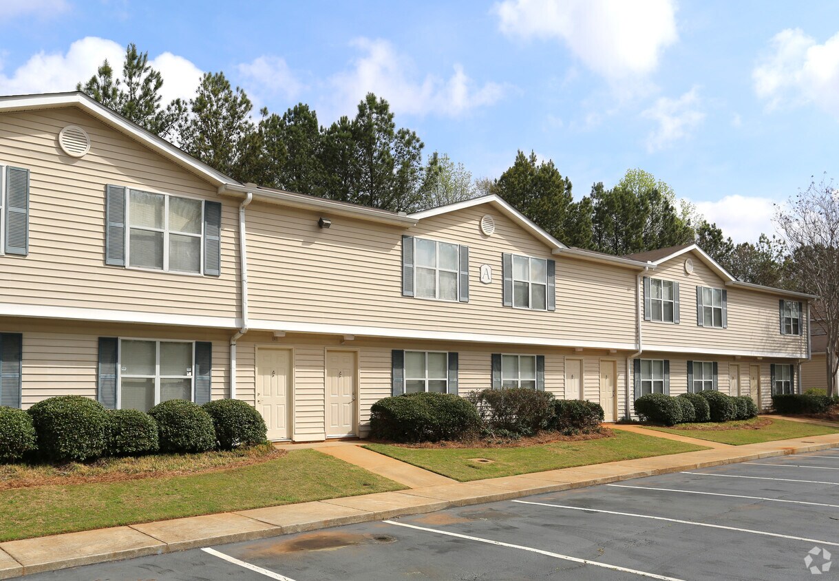 Foto principal - Townhomes at Pinehill