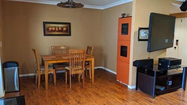 Dinning Room - 5674 Windsor Way