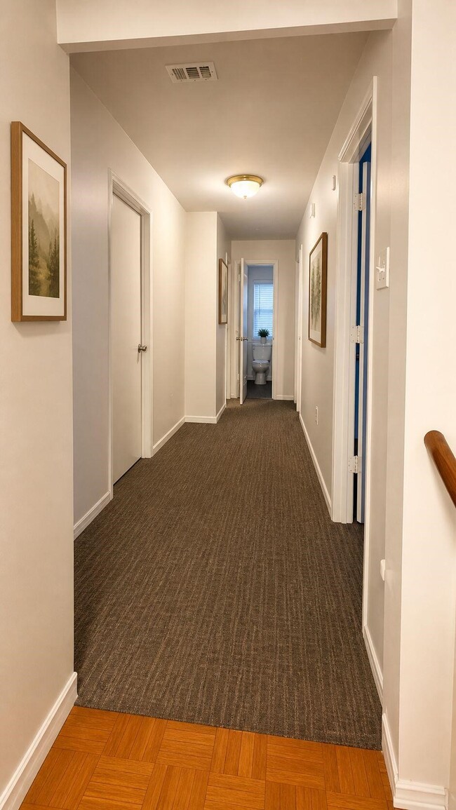 Foto del edificio - 2107 Restridge Dr