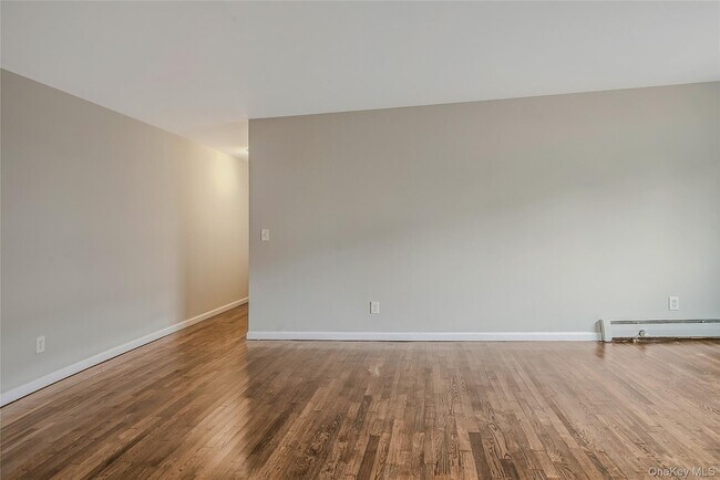 Foto del edificio - 2453 Union Blvd