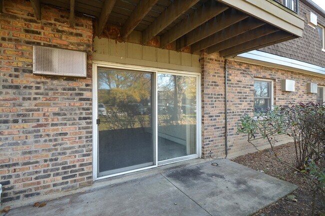 Foto del edificio - 869 Trace Dr