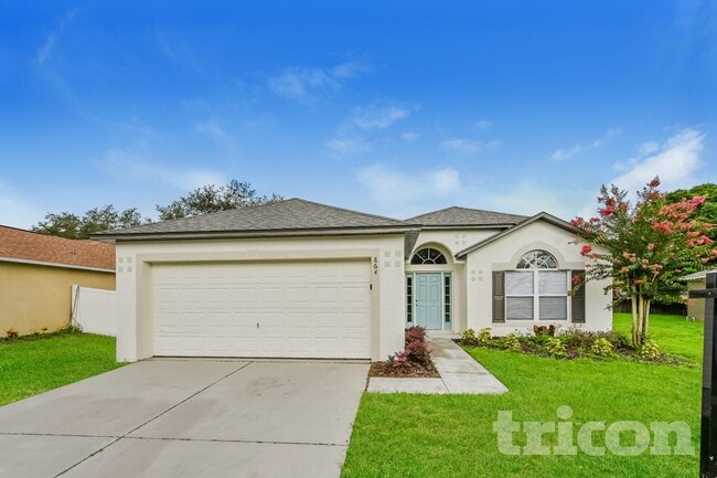 Building Photo - 864 Vanderbilt Dr