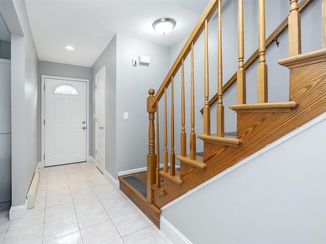 Building Photo - 30 A Hickory Rd