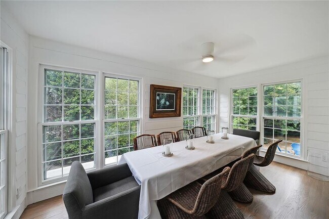 Foto del edificio - 167 Garden Ln
