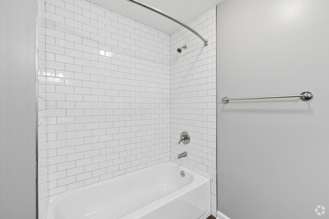 Finch 1BR, 1BA - 493SF - Bathroom - The Adelade