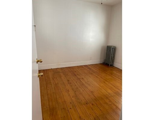 Foto del edificio - 106 Sagamore Ave