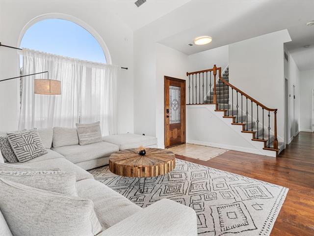 Building Photo - 1103 Pawnee Ct