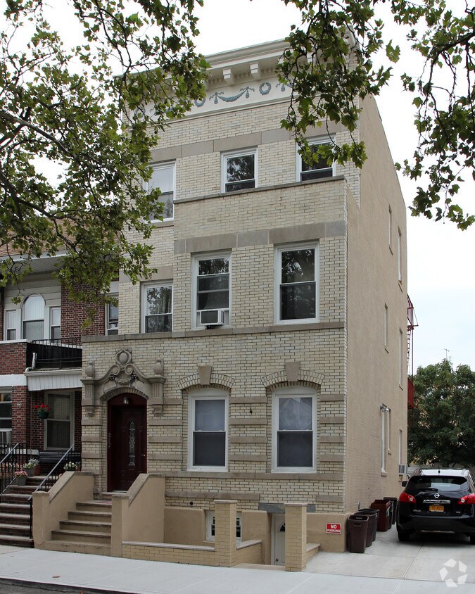 Building Photo - 212 88th St