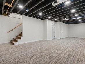 Building Photo - 3304 W Alvina Ave