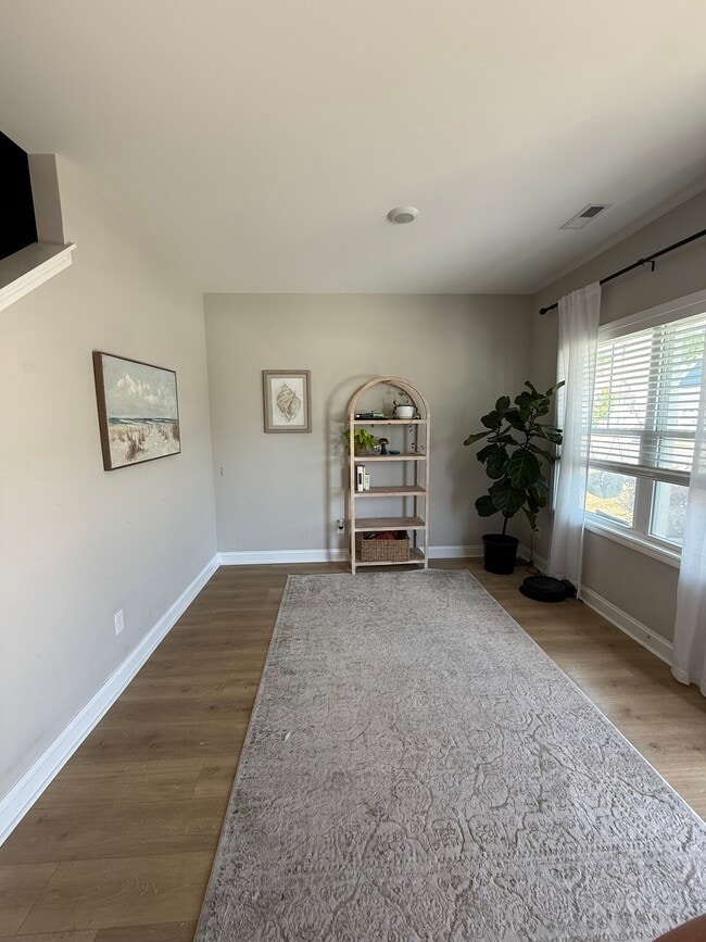 Building Photo - 1421 Branch Row