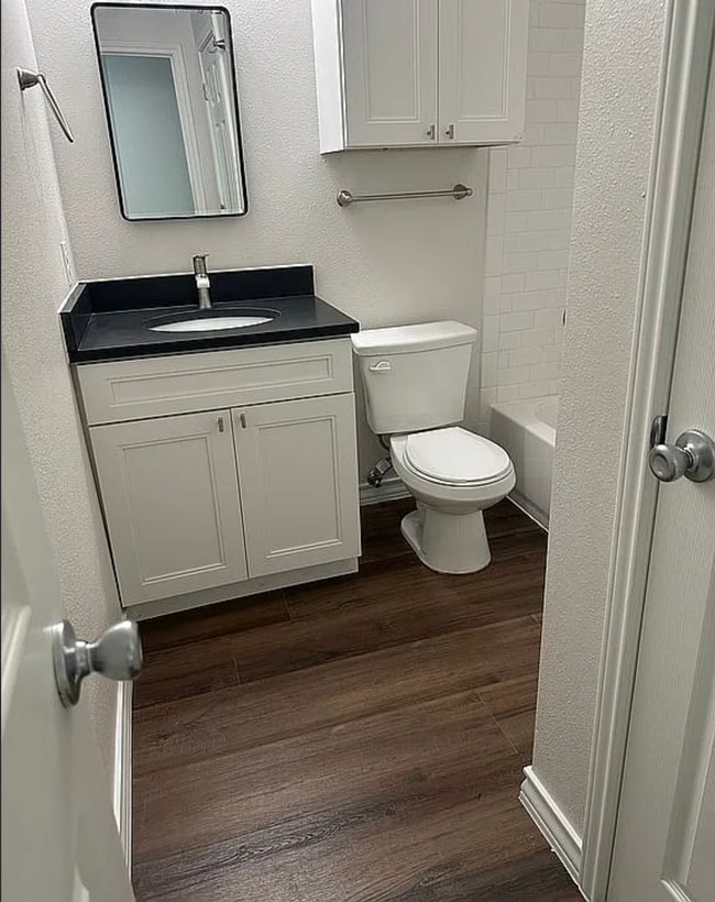 Building Photo - 9711 Chelsea Cir