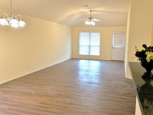 Building Photo - 14310 Cypress Meadows Dr