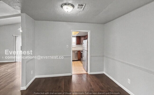 Foto del edificio - 16714 Townes Rd