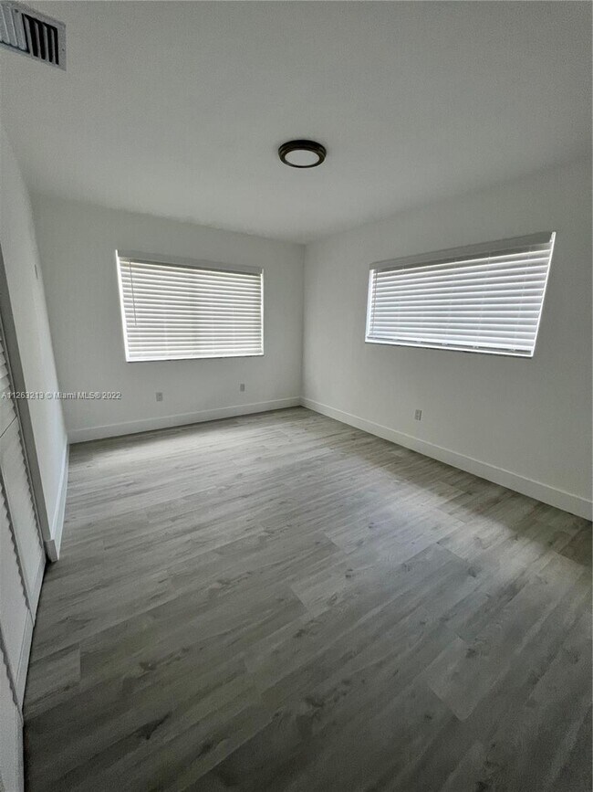 Building Photo - 650 Lenox Ave
