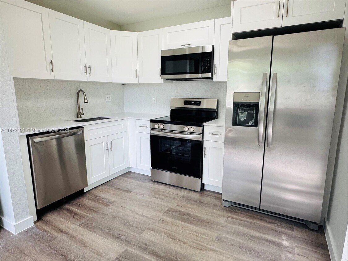 Building Photo - 13574 SW 263rd Terrace
