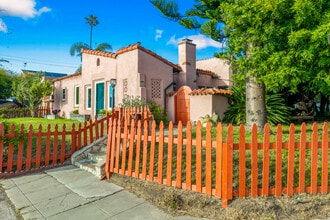 Building Photo - 506 Palomar Ave