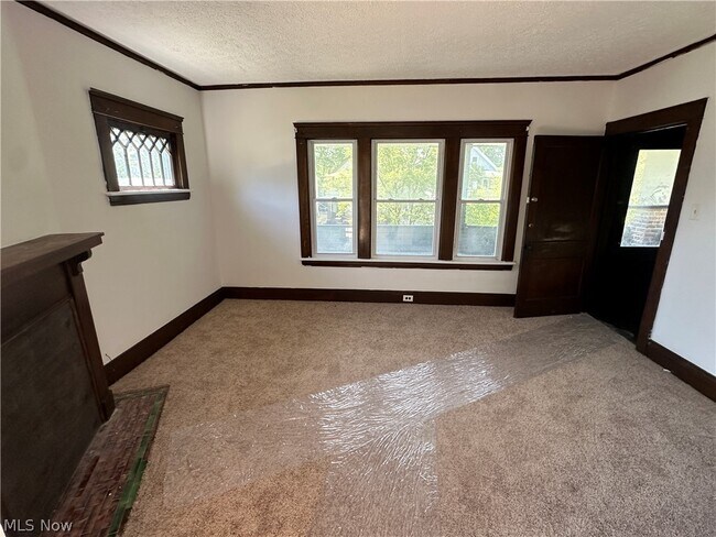 Building Photo - 14415 Westropp Ave
