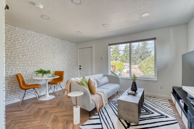 Building Photo - 5222 SE Holgate Blvd