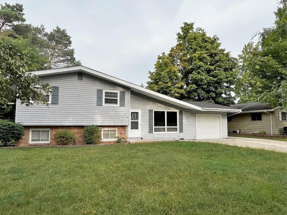 3317 Dawn Dr, Midland, MI 48642 House Rental in Midland, MI