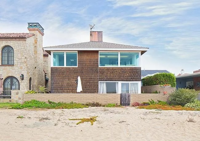 Building Photo - 1560 E Oceanfront