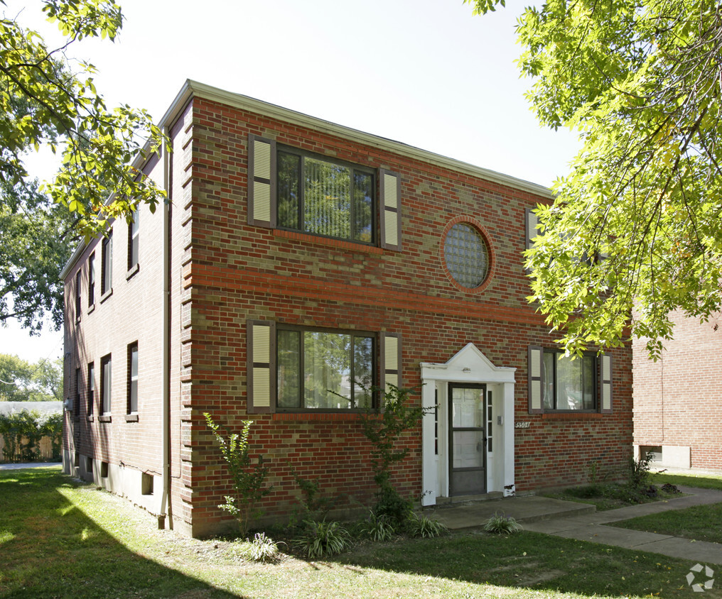 Building Photo - 5504 Chippewa St