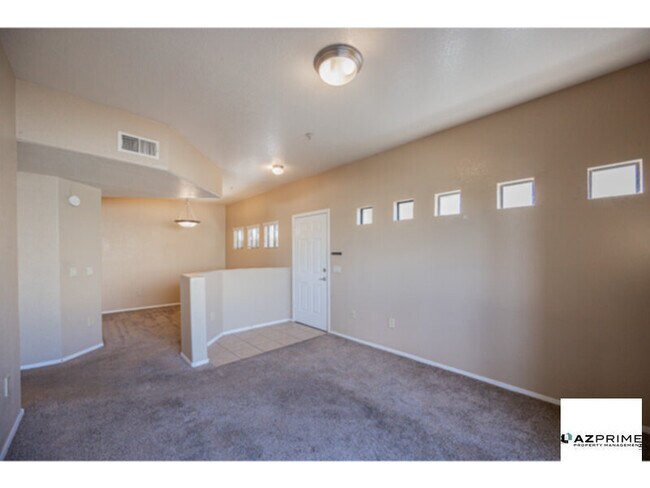 Foto del edificio - South Mountain Convenience in this Lovely 1/1 Phoenix Condo!