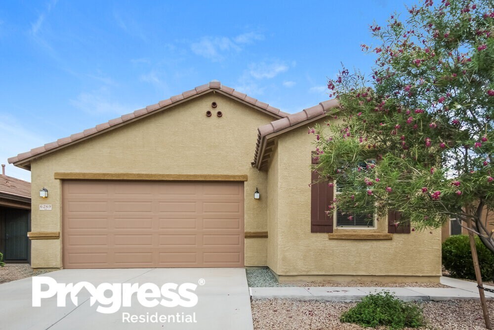 Tucson, 
                        , –