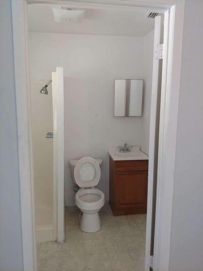 1605 E University Ave, Gainesville, FL 32641 House Rental in Gainesville, FL