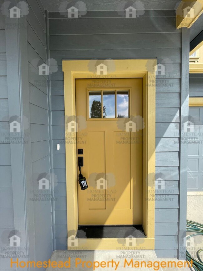 Foto del edificio - 186-188 SE Lacreole Dr