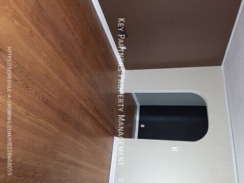 Building Photo - 619 NE 42nd-