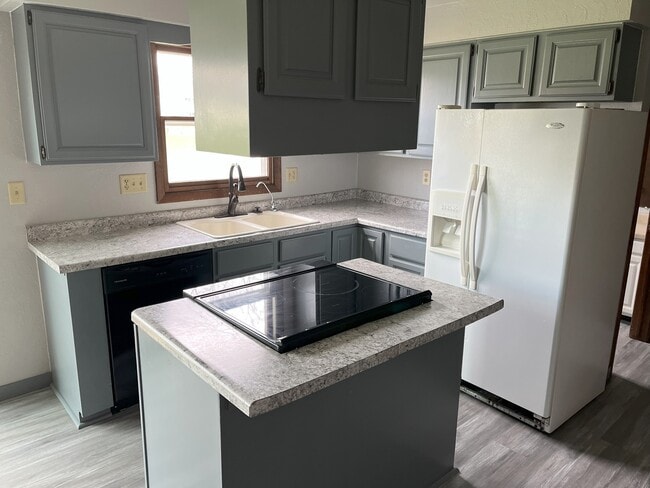Building Photo - 3632 Glenbrooke Ln