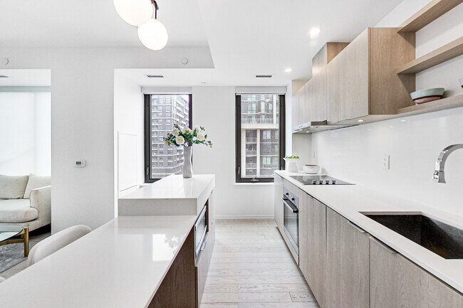 Building Photo - 12 Bonnycastle St